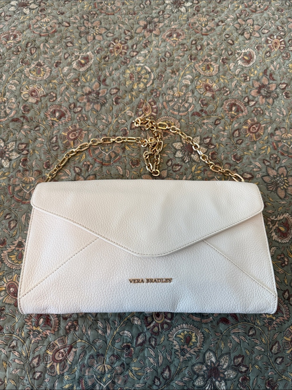 Vera Bradley White Pebble Leather Chain-Handle Clutch